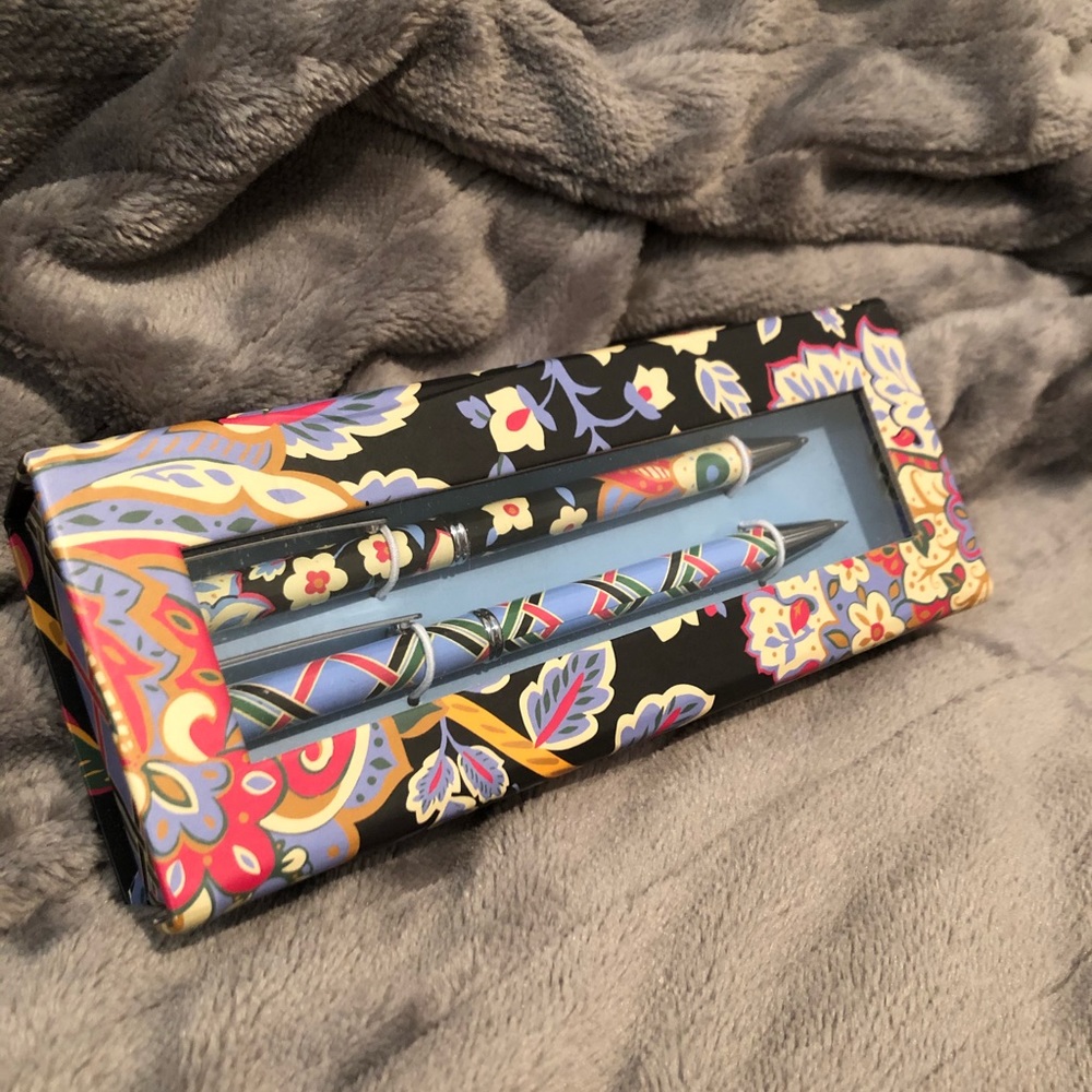 NEW! Vera Bradley Perfect Match Pen & Pencil Set💙